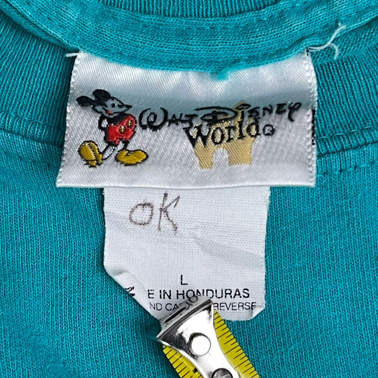 Vintage 2000 Walt Disney World Cast T-Shirt - Used